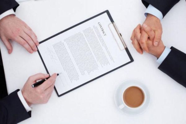 ủy quyền xử lý công việc hành chính