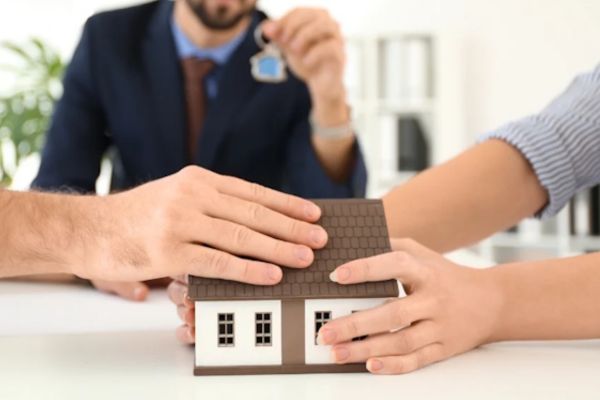 công chứng chia tách đất ở
