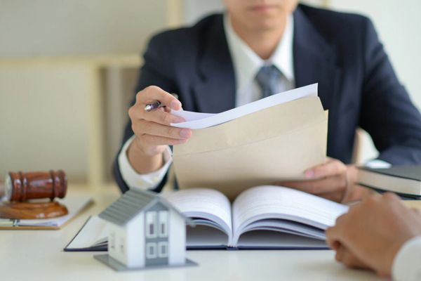 Thuế phí công chứng thuê nhà