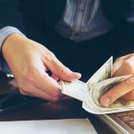 Ủy quyền nhận tiền từ hợp đồng lao động có công chứng không? 5313831713255346