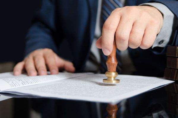 công chứng di sản đất đai